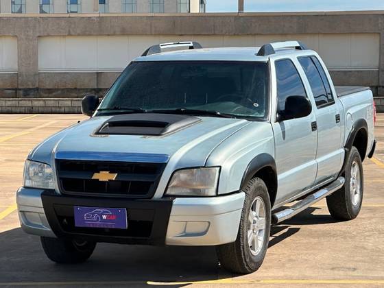 CHEVROLET S10 2.4 ADVANTAGE 4X2 CD 8V FLEX 4P MANUAL CHEVROLET S10 2.4 ADVANTAGE 4X2 CD 8V FLEX 4P MANUAL